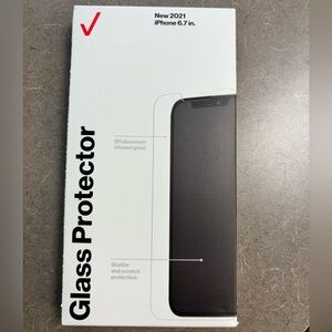 Screen protector for iPhone 13 Pro Max or 6.7 screen